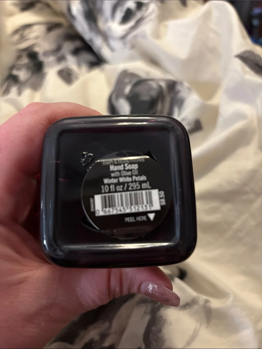 Bath & Body Works Black & Gold Winter White Petals Hand Soap